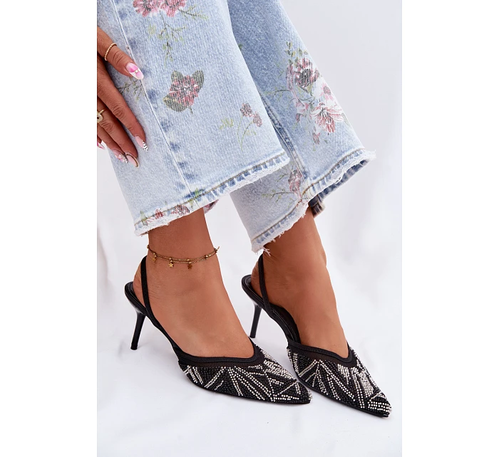 Ozdobené sandály s na jehlovém podpatku Černé model 22111307 - Boto
