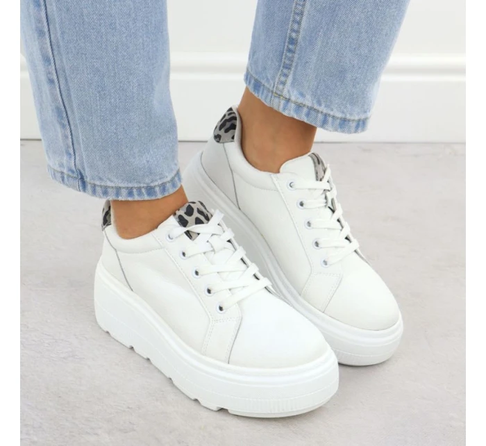 W  boty na platformě model 21305290 - VINCEZA