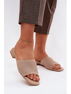 Materiálové dámské pantofle na plochém podpatku tmavě béžové model 22122687 - Boto