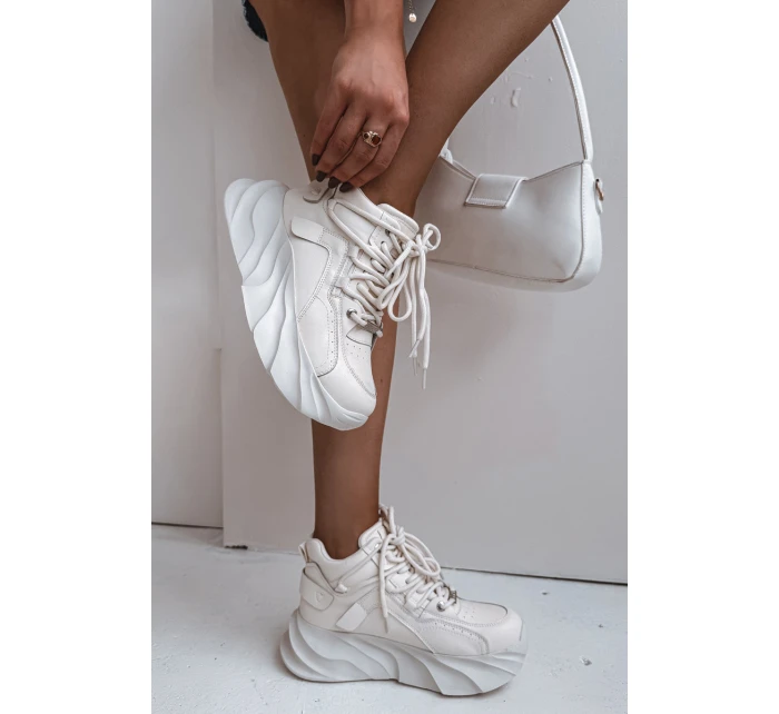 Dámské tenisky z přírodní kůže GOE – ztlumená bílá Dámské tenisky z přírodní kůže GOE – ztlumená bílá