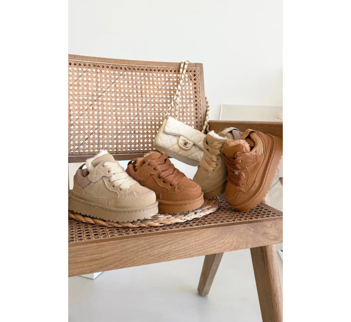 Dětské zateplené sneakers s kožíškem Mireen – velbloudí
