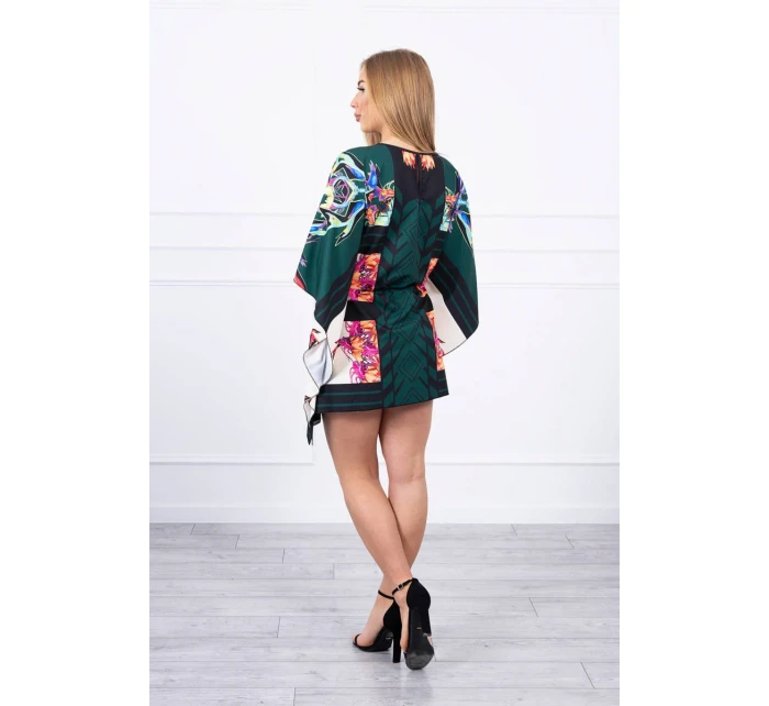 Netopýří šaty s vázáním v pase zelené