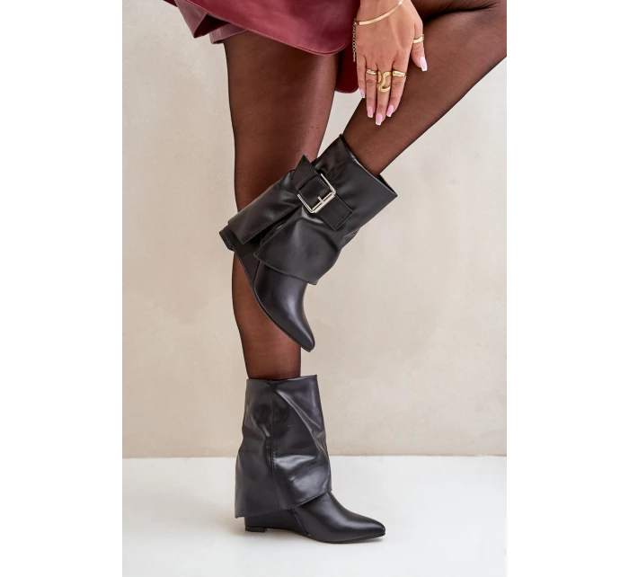 Boty Na Klínu S Svrškem A Přezkou Černé model 21679515 - Boto Boty Na Klínu S Svrškem A Přezkou Černé model 21679515 - Boto
