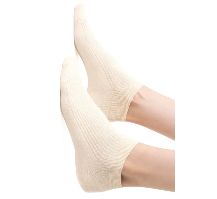 DÁMSKÉ PRUHOVANÉ PONOŽKY 137