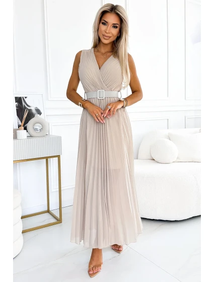 Béžové dámské plisované šaty se širokým opaskem a výstřihem model 20159832 - numoco basic Béžové dámské plisované šaty se širokým opaskem a výstřihem model 20159832 - numoco basic