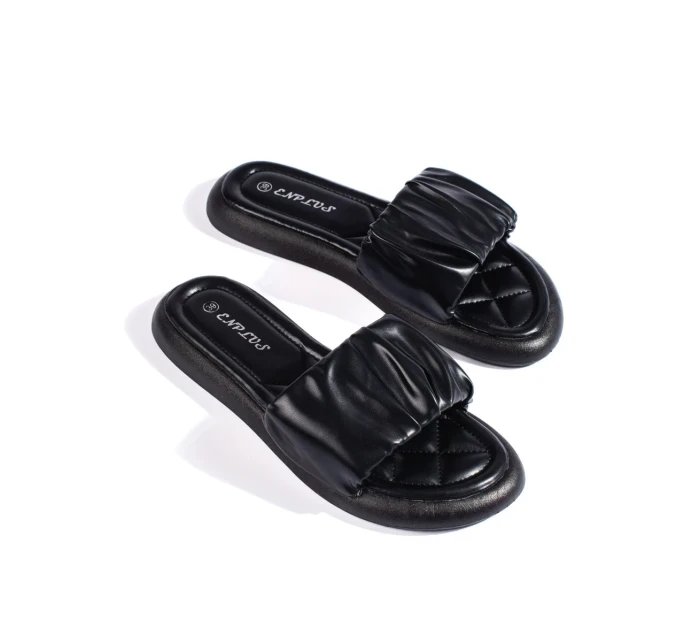 Pěkné dámské černé nazouváky na plochém podpatku Pěkné dámské černé nazouváky na plochém podpatku