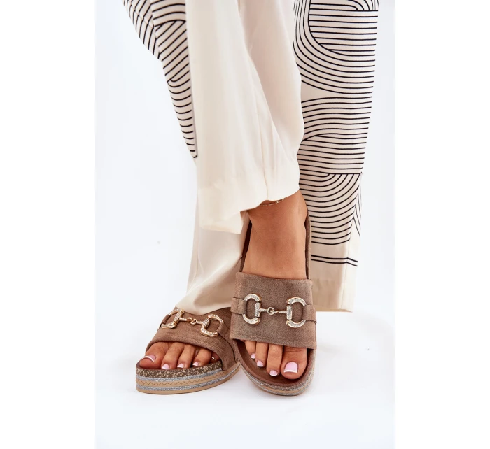 Dámské Sandály Na Platformě Se Zlatou Dekorací A Brilanty Khaki Morisela Dámské Sandály Na Platformě Se Zlatou Dekorací A Brilanty Khaki Morisela