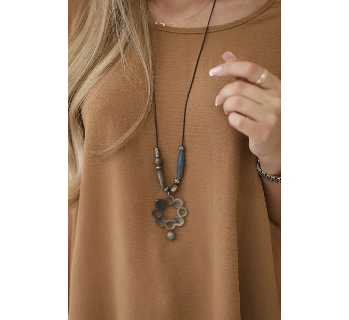 Oversized halenka s přívěskem Velbloud