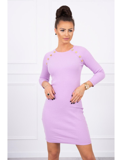 Šaty s ozdobnými knoflíky fialové barvy