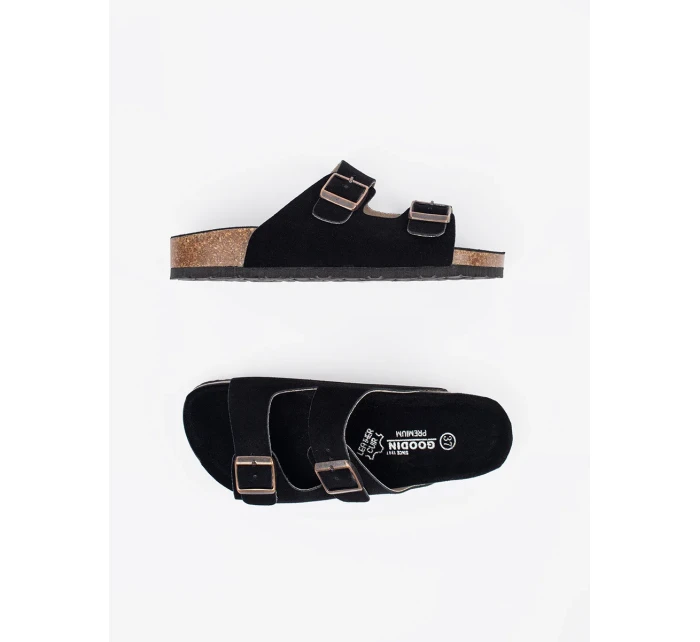 Klasické černé dámské nazouváky na plochém podpatku Klasické černé dámské nazouváky na plochém podpatku