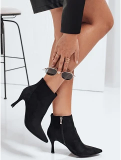 Černé semišové boty na podpatku Dstreet model 21992013 - FashionStreet