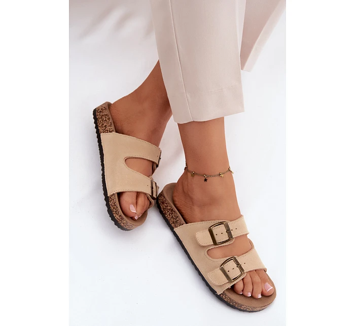 Semišové pantofle na korkové podrážce s přezkami béžové model 22120824 - Boto