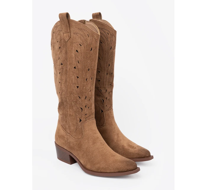 Trendy kozačky hnědé dámské na širokém podpatku Trendy kozačky hnědé dámské na širokém podpatku