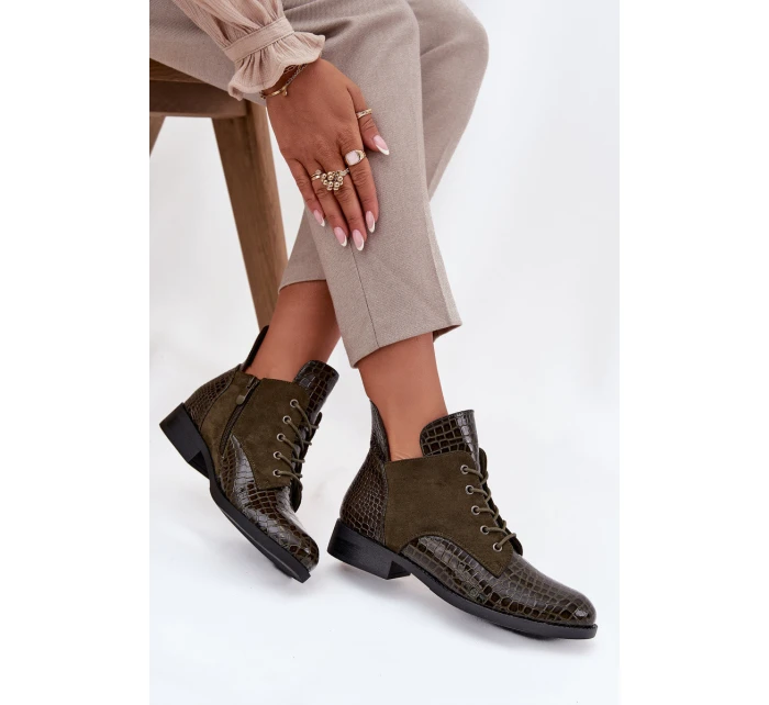 Lakované dámské kotníkové boty s ozdobným reliéfem vyhřívané Vinceza 16477 tmavě zelené