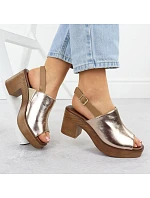 Dámské zlaté sandály na jehlovém podpatku M.Daszynski model 22051585 - M. Daszyński