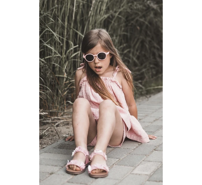 Lakýrované dětské sandálky ozdobené květy Růžové Tinette