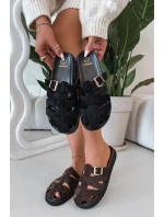 Dámské pantofle s pásky a zlatým sponou Černé model 21943458 - Boto