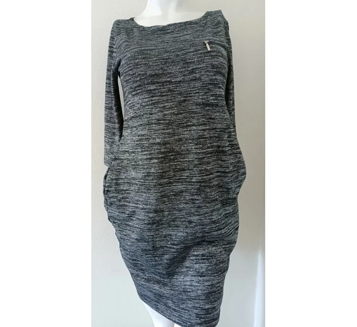 Dámské svetrové šaty 84282 tmavě šedé žíhané - Moon