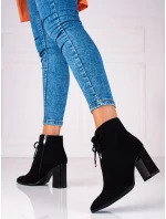 Klasické kotníčkové boty dámské černé na širokém podpatku Klasické kotníčkové boty dámské černé na širokém podpatku