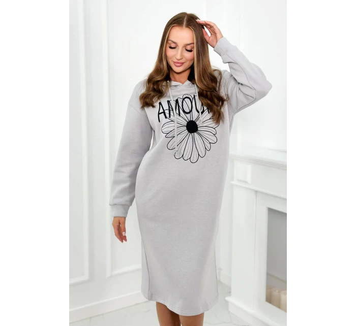Dlouhé izolované šaty s výšivkou šedý