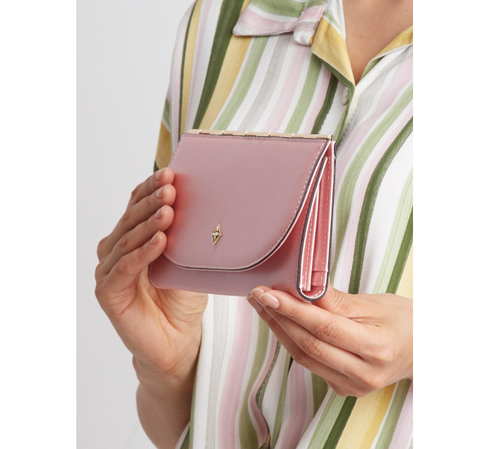 Elegantní světle růžová peněženka
