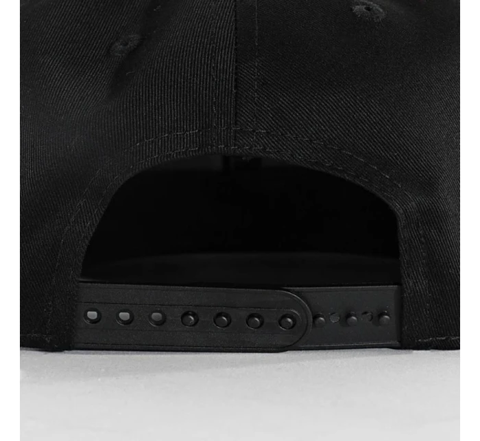 Kšiltovka Chicago Sox model 21813328 černá sportovní - New Era Kšiltovka Chicago Sox model 21813328 černá sportovní - New Era