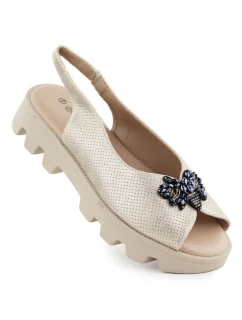 Dámské sandály na platformě perforované zlaté model 21904697 - Potocki