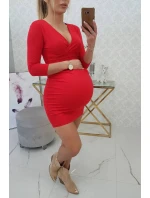 Přiléhavé šaty s výřezem pod prsy červené barvy Přiléhavé šaty s výřezem pod prsy červené barvy