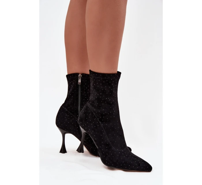 Dámské kotníkové boty na jehlovém podpatku D&A – černé Dámské kotníkové boty na jehlovém podpatku D&A – černé
