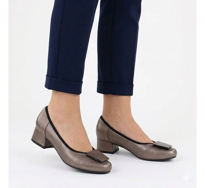 Dámské lodičky na klínku pohodlné zlaté M.Daszynski model 22068930 3 Dámské lodičky na klínku pohodlné zlaté M.Daszynski model 22068930 3