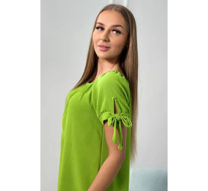 Šaty s vázáním na rukávech pistáciové barvy