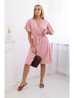 Šaty s vrstveným výstřihem tmavě pudrově růžová