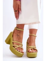 Módní sandály na vysokém podpatku s pásky model 21620468 - Boto Módní sandály na vysokém podpatku s pásky model 21620468 - Boto