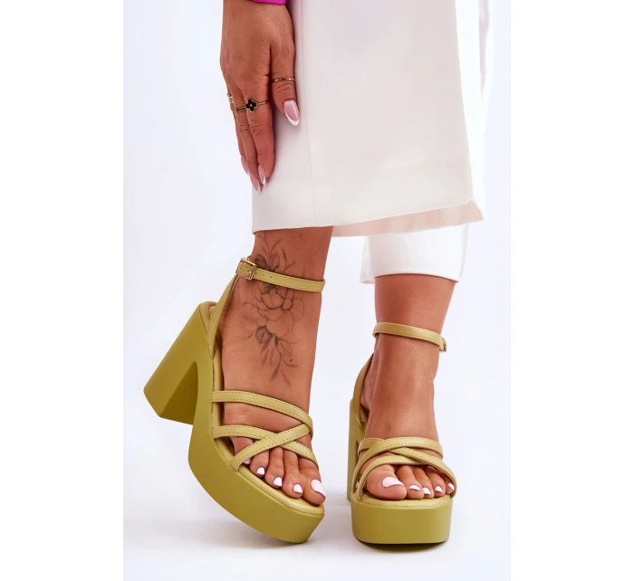 Módní sandály na vysokém podpatku s pásky model 21620468 - Boto Módní sandály na vysokém podpatku s pásky model 21620468 - Boto