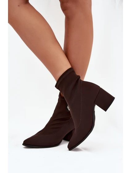 Dámské boty na podpatku se zlatým detailem Čokoládové model 21703500 - Zazoo