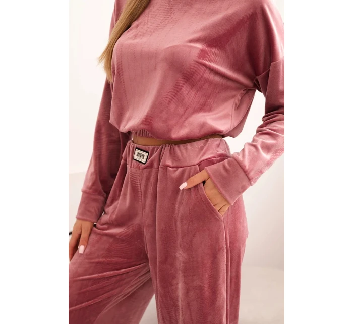 Dámská souprava z veluru se širokými nohavicemi a kapucí tmavě růžová Dámská souprava z veluru se širokými nohavicemi a kapucí tmavě růžová