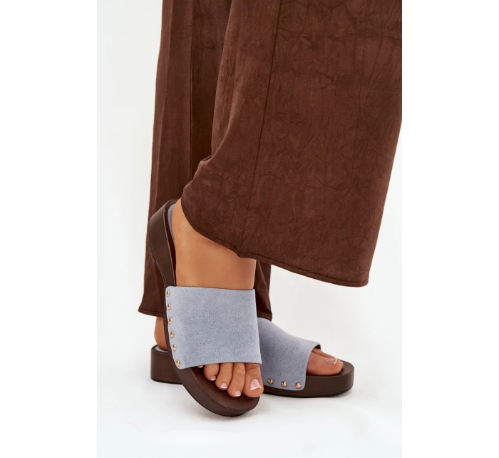 Dámské pantofle se zlatými sponami modré model 21918761 - Boto Dámské pantofle se zlatými sponami modré model 21918761 - Boto