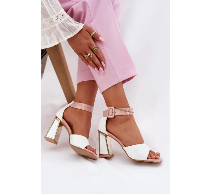 Dámské lakované sandály na sloupku - bílé Vinceza Dámské lakované sandály na sloupku - bílé Vinceza