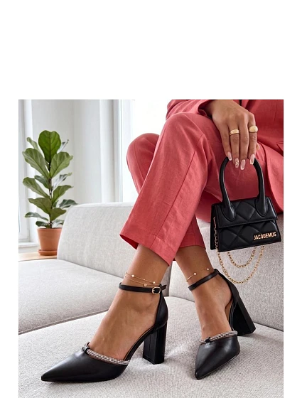 Lodičky na sloupku model 227732 Solea Lodičky na sloupku model 227732 Solea