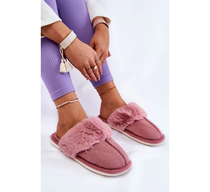Dámské zateplené pantofle s kožíškem Tmavě růžové model 21603686 - Boto Dámské zateplené pantofle s kožíškem Tmavě růžové model 21603686 - Boto