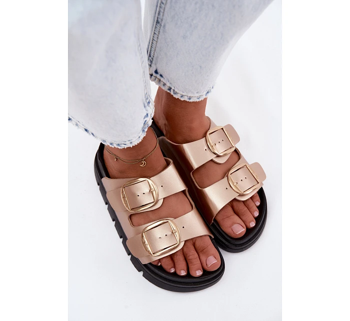 Dámské nazouváky s přezkami  Zlaté model 22123016 - Lee Cooper