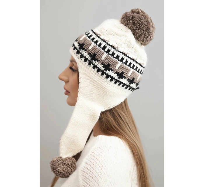 Dámská zimní vlněná čepice s ušima a ecru model 21750342 - K-Fashion Dámská zimní vlněná čepice s ušima a ecru model 21750342 - K-Fashion