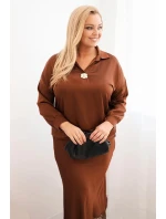 Dámský komplet Plus Size se saténovým leskem a krajkou camelový Dámský komplet Plus Size se saténovým leskem a krajkou camelový