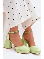 Zelené sandály na podpatku Calistae