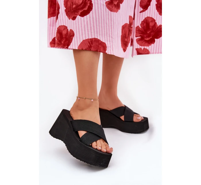 Dámské Pantofle Na Podpatku A Platformě Černé model 21688193 - Boto Dámské Pantofle Na Podpatku A Platformě Černé model 21688193 - Boto