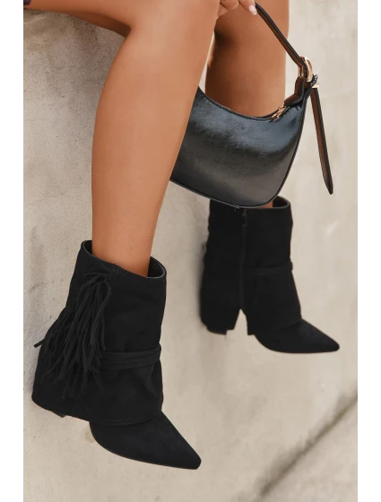 Dámské kotníkové boty na sloupku s třásněmi a zlatými přezkami Evelisse – černé