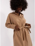 Sukienka CHA SK model 20129351 ciemny bezowy - FPrice Sukienka CHA SK model 20129351 ciemny bezowy - FPrice