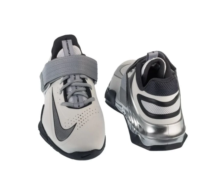 Boty SE M model 21197135 - NIKE Boty SE M model 21197135 - NIKE