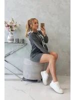 Oversize šaty s kapucí v grafitové barvě Oversize šaty s kapucí v grafitové barvě