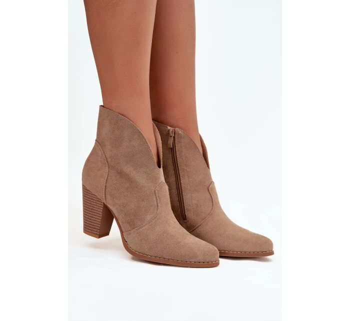 Dámské kotníkové boty na podpatku z ekokůže béžové model 21711571 - Boto